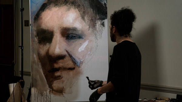 Casey Baugh painting a portrait