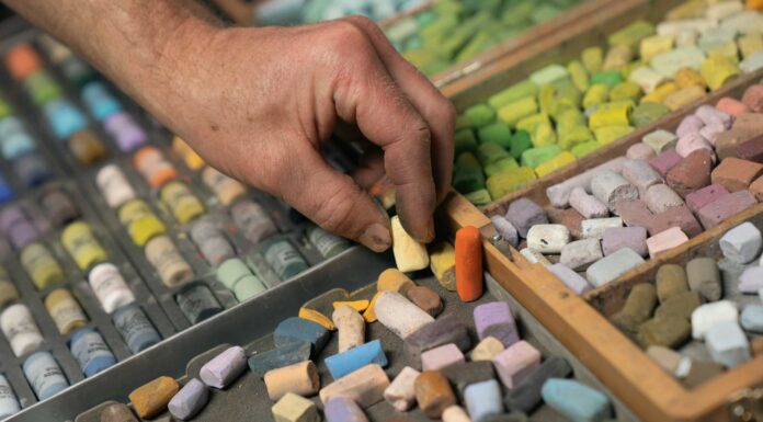 Painting with pastels - Aaron Schuerr